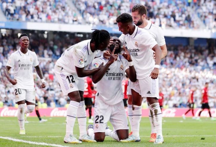 Video bàn thắng Real Madrid vs Mallorca: 'Siêu phẩm khó tin, cơn mưa bàn thắng'