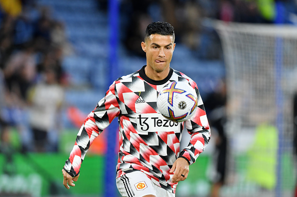 VIDEO: Pha dứt điểm thiên tài của Ronaldo khiến dân mạng mê mẩn