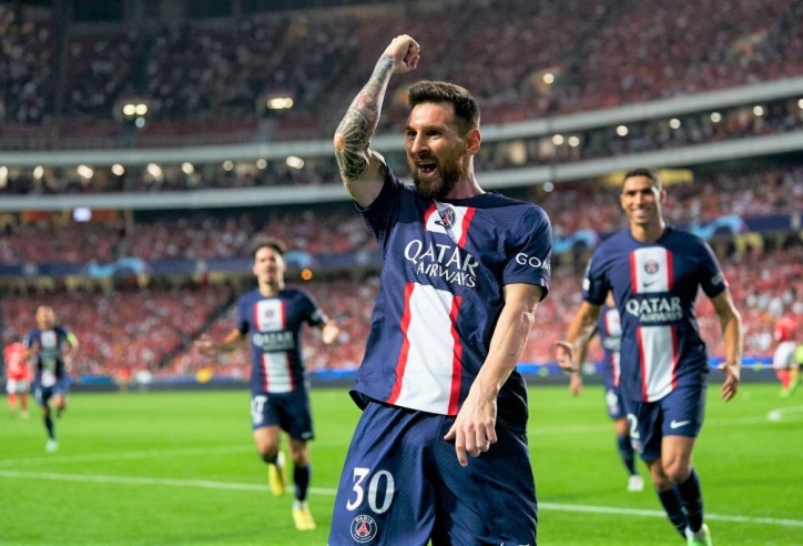 Messi lập siêu phẩm đẹp như tranh vẽ trong ngày PSG chia điểm trên quê hương Ronaldo