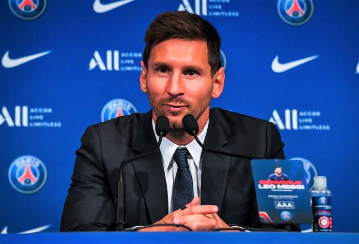 Messi khiến phóng viên bật khóc nức nở, tiện báo luôn tin siêu vui