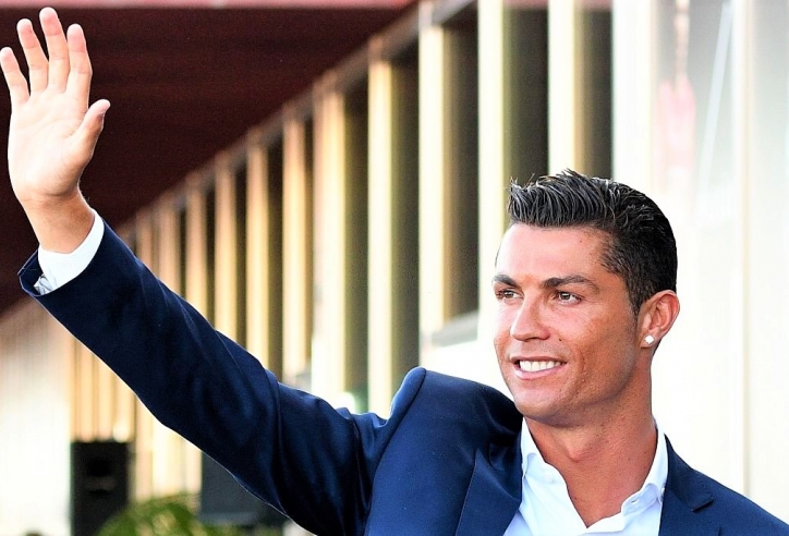 XÁC NHẬN: Ronaldo đồng ý gia nhập 'ông lớn' châu Âu