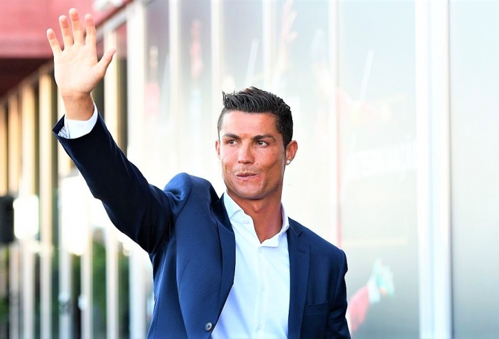 Lãnh đạo MU họp khẩn, đưa ra 'phán quyết' cuối cùng về Ronaldo