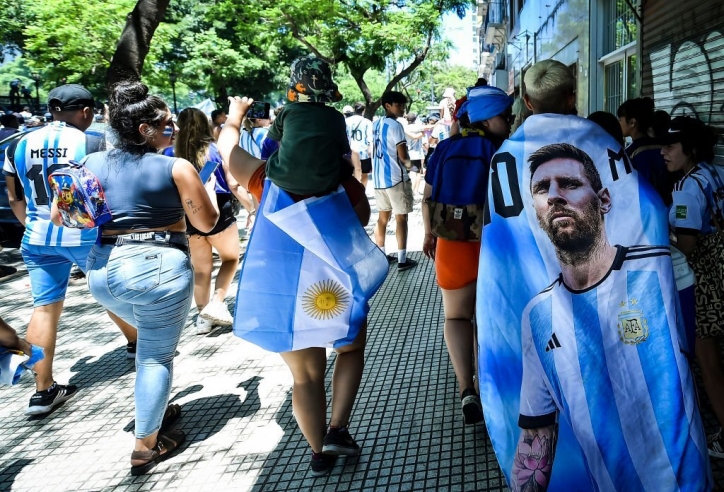Lionel Messi 'trốn trong nhà' sau chức vô địch World Cup 2022