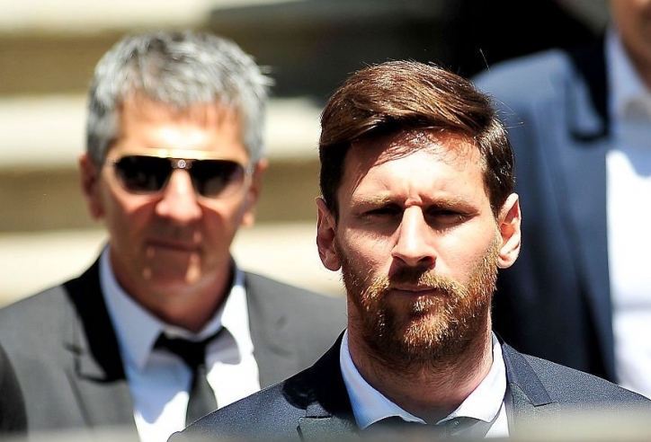 Hành động không tưởng vì Messi, một CĐV hối hận muộn màng
