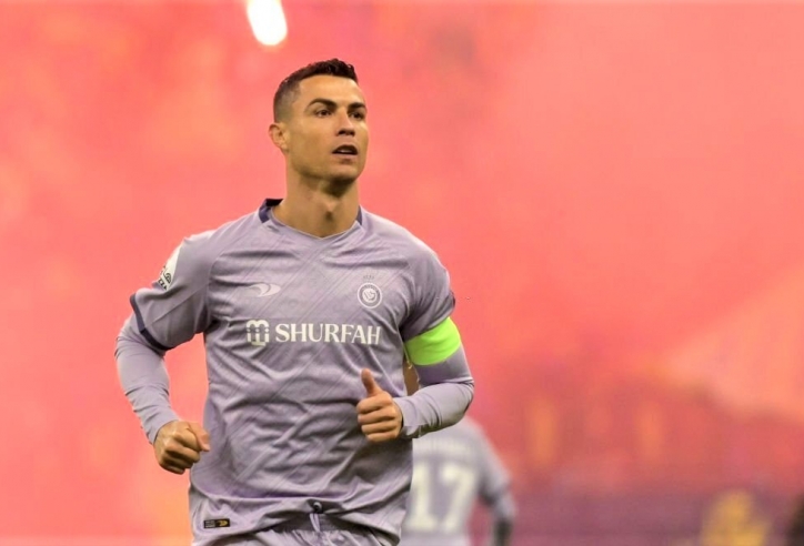 Đang ở Al Nassr, Ronaldo ra yêu cầu bất ngờ với 4 cầu thủ Man United