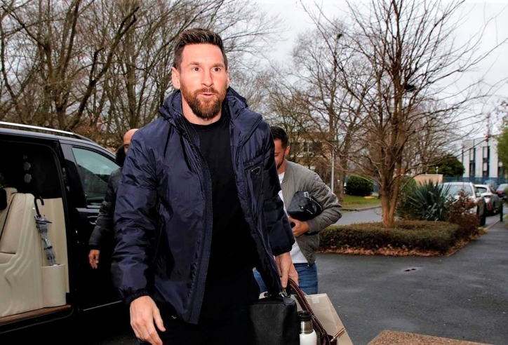 CHÍNH THỨC: Ngã ngũ thương vụ Messi gia nhập 'gã khổng lồ'