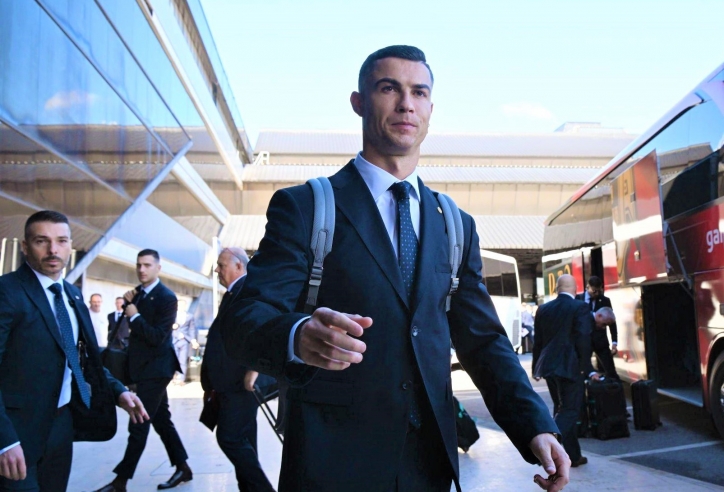 Ronaldo 'càu nhàu', MU lập tức đưa ra quyết định đầy bất ngờ