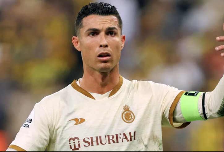 Ronaldo nổi cơn thịnh nộ tại Al Nassr, sẽ thêm một HLV nữa mất việc?