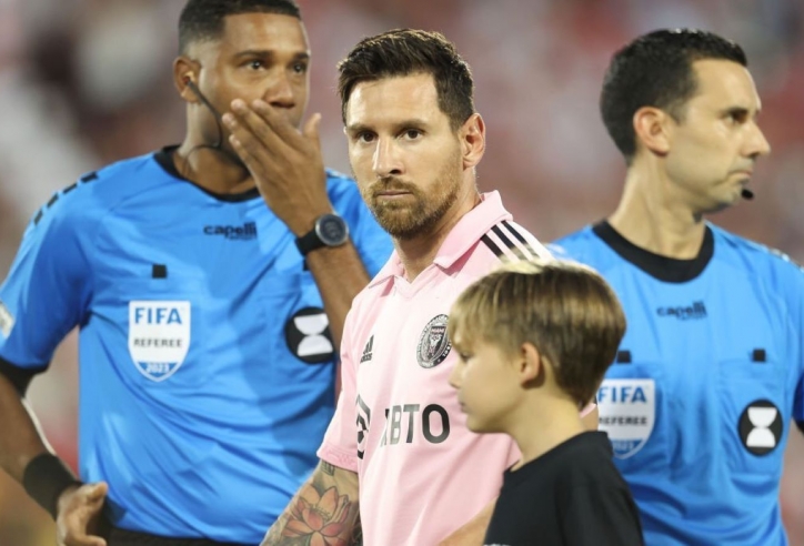 Messi dính chấn thương, HLV Inter Miami chính thức lên tiếng làm rõ