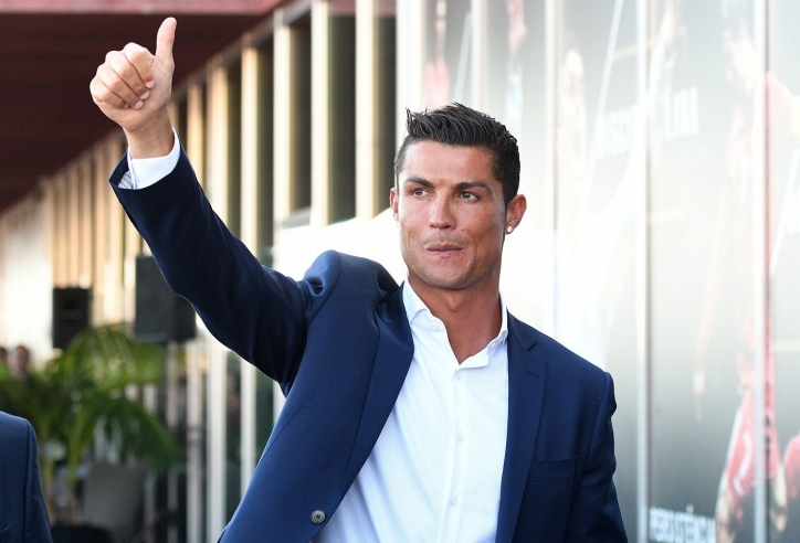Quyết định điên rồ, Ronaldo tái xuất châu Âu ngay mùa giải 2024/25?