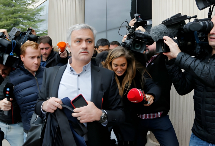 Từ chối Ả Rập, HLV Mourinho đến bến đỗ hùng mạnh bậc nhất châu Âu?