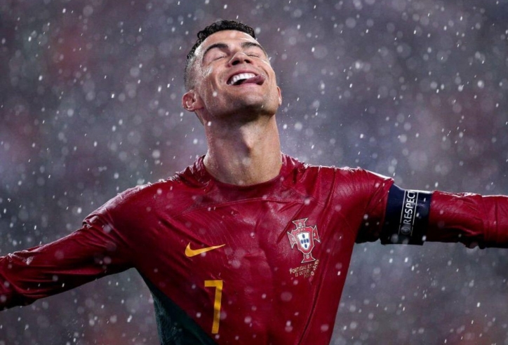 Ronaldo tái xuất hoành tráng, sẵn sàng chinh phạt đội tuyển hạng 55 FIFA