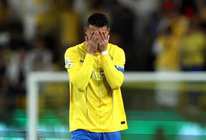 Ronaldo nhận phản ứng từ CĐV Việt Nam và thế giới sau khi bị đuổi khỏi sân