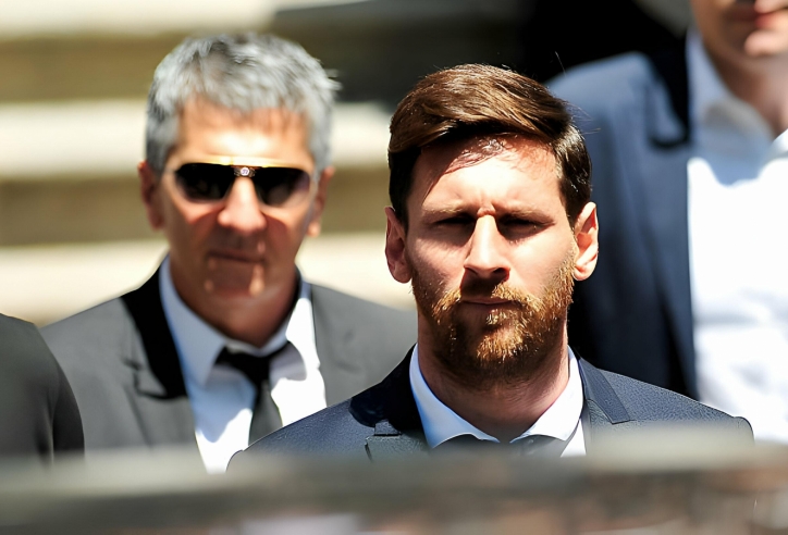 Messi bị 'dụ dỗ' gia nhập ông lớn Ngoại hạng Anh