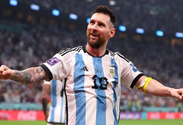 Messi dự bị, Argentina nhọc nhằn đánh bại Ecuador