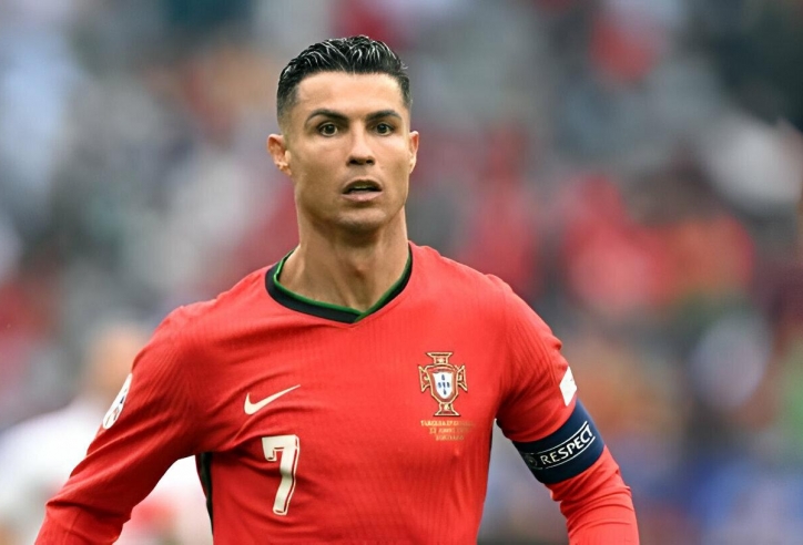 UEFA chính thức mở cuộc điều tra liên quan đến Ronaldo