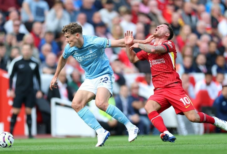 Trực tiếp Liverpool 0-1 Nottingham Forest: Dính đòn hồi mã thương