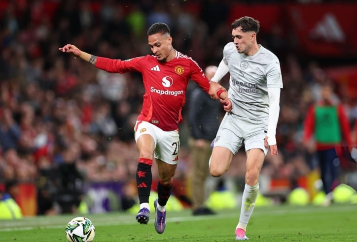 Antony mở tài khoản, MU đại thắng 7 bàn tại Carabao Cup