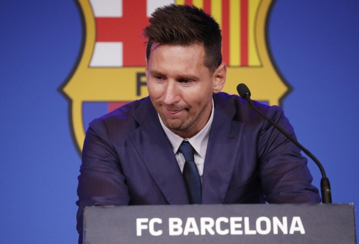 Messi vẫn bị Barca nợ lương?