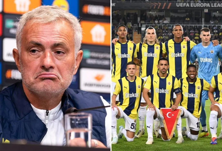 HLV Mourinho chấm dứt hợp đồng với cầu thủ Fenerbahce trước ngày đấu MU