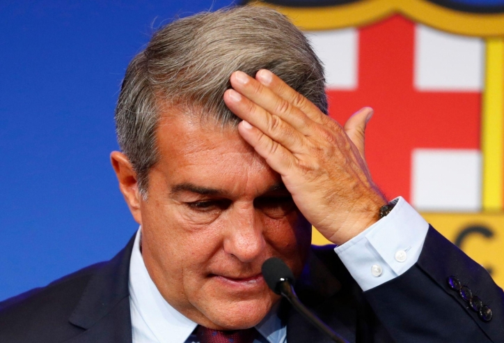 Chủ tịch Barca bị điều tra vì gia lận