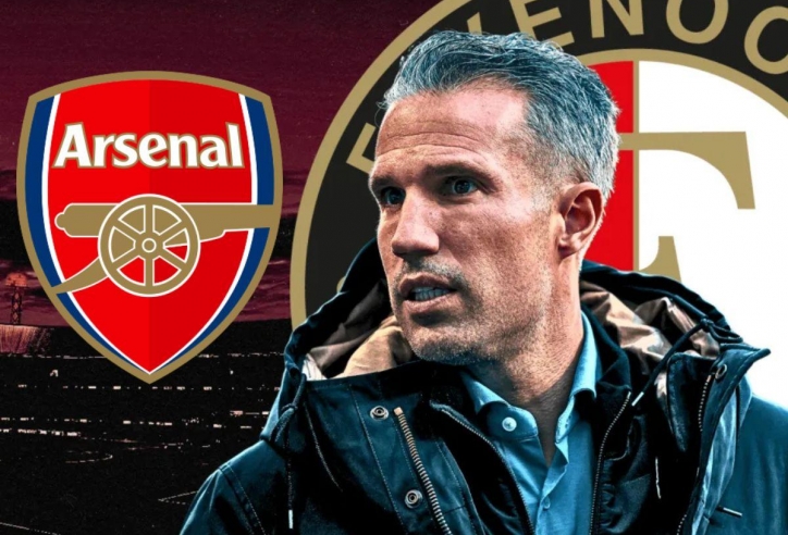 Van Persie nhận việc mới, chuẩn bị đối đầu Arsenal tại Cúp C1