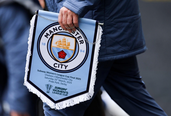 Làm liều với cảnh sát, fan Man City bị phạt 44 tháng tù