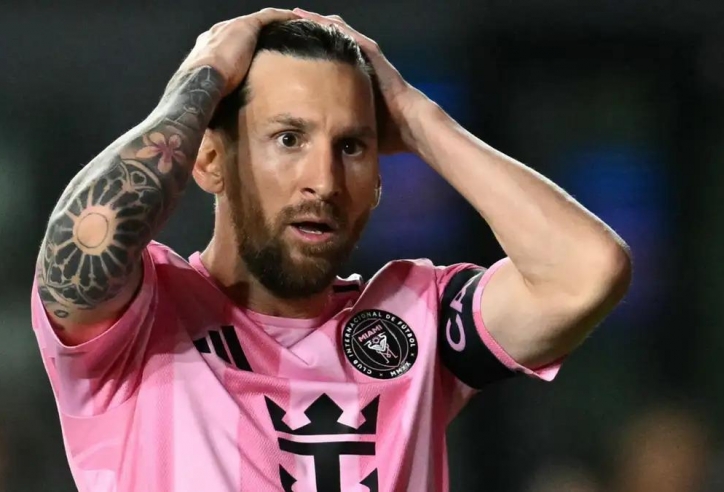 Im tiếng tại Inter Miami, Messi nhận 'mưa gạch đá'