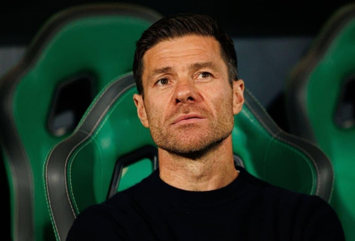 Cái gật đầu của Xabi Alonso đã làm thay đổi mọi thứ với Arsenal và Chelsea