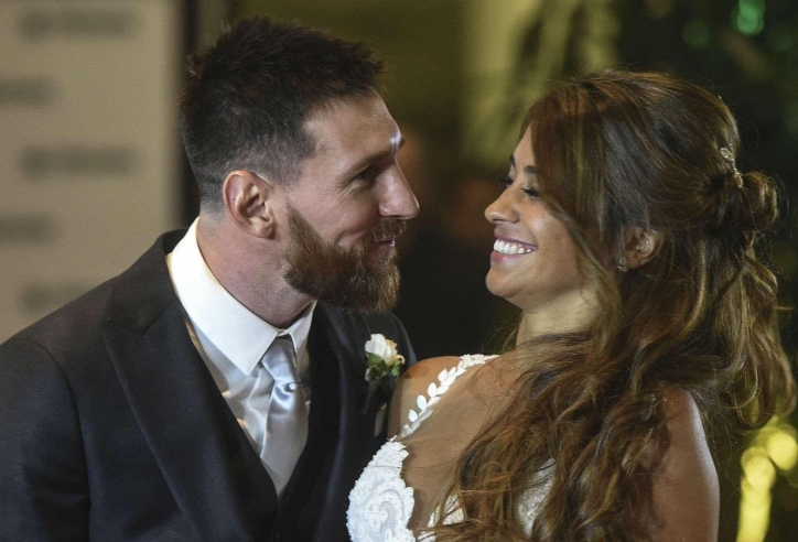 Messi phản ứng bùng nổ khi được nhắc đến chuyện 'giường chiếu'