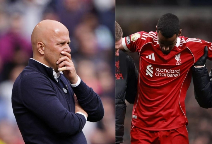 HLV Arne Slot 'nín thở' chờ đợi sau trận thắng Tottenham