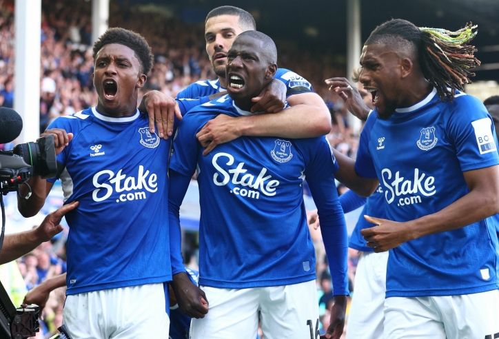 Everton thừa nhận khoản lỗ, khả năng rời Ngoại hạng Anh cực cao