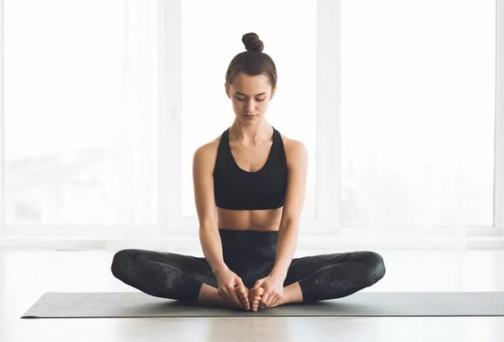 Ashtanga yoga là gì và cách tập sơ đẳng, học trong 3 phút
