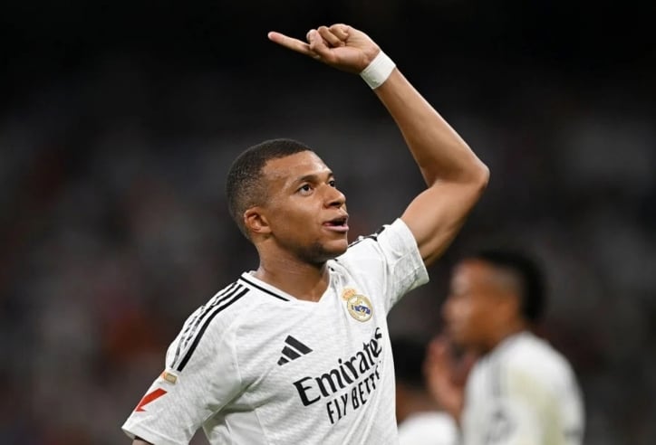 Cú đúp bàn thắng giải tỏa cho Mbappe, Vinicius và Ancelotti