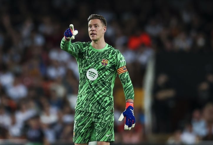 Một đêm thi đấu khó quên của Ter Stegen cũng Eric Garcia