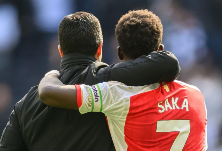 Arsenal có kế hoạch đưa Bukayo Saka