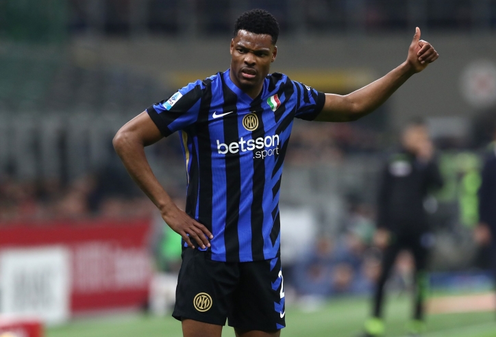 Denzel Dumfries đấu Barca: Đỉnh cao trở lại