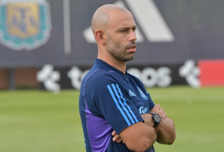 Javier Mascherano không còn muốn làm thầy Lionel Messi?