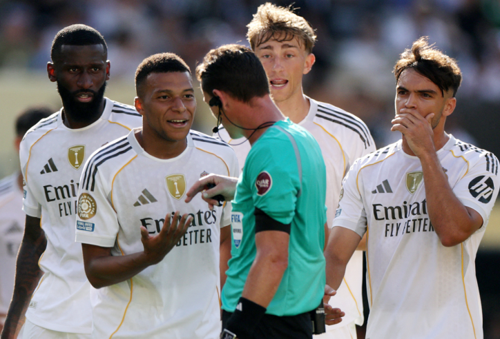 La Liga sẽ phải nhượng bộ trước Real Madrid?
