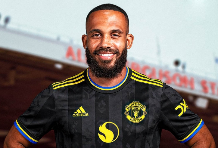 Tân binh MU khiến HLV Tottenham ngả mũ thán phục