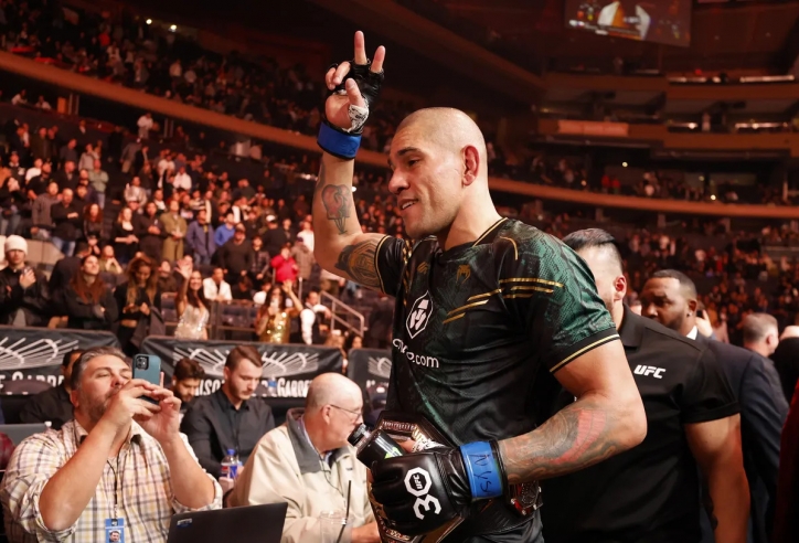 Chính thức: Alex Pereira trở lại trong sự kiện chính của UFC 300