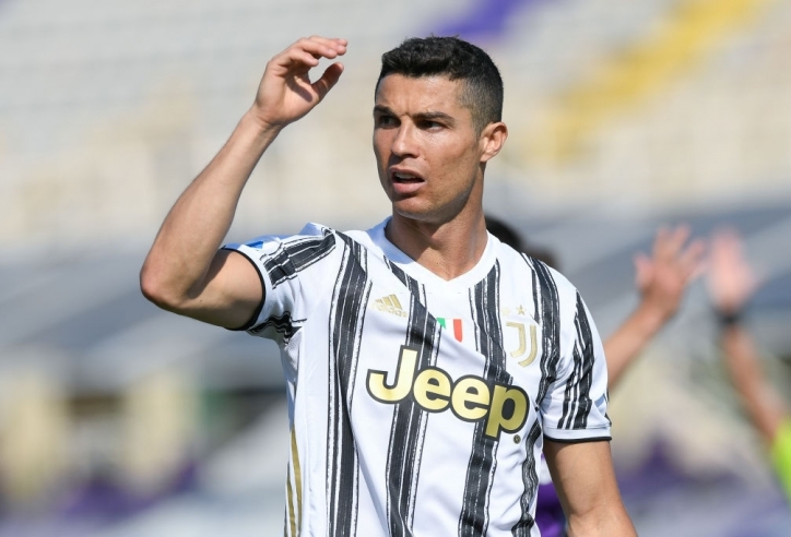 Ronaldo 'ế hàng' dù đánh tiếng muốn rời Juventus