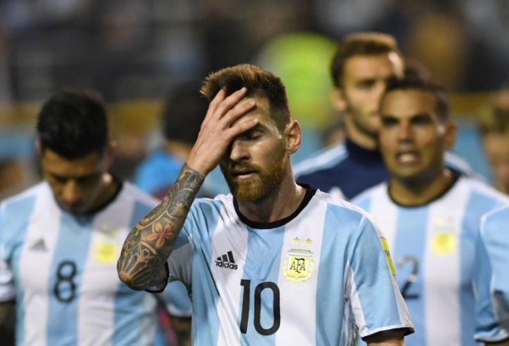 Messi gặp tin dữ ở tham vọng sánh vai Ronaldo