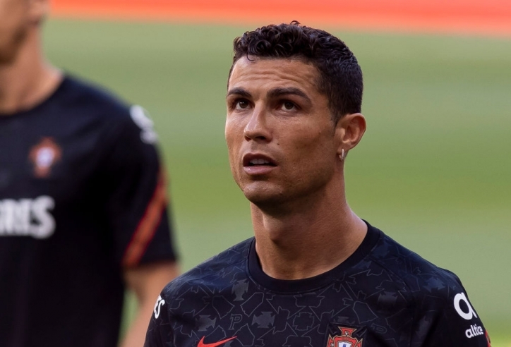 NÓNG: Ronaldo có kết quả xét nghiệm Covid-19