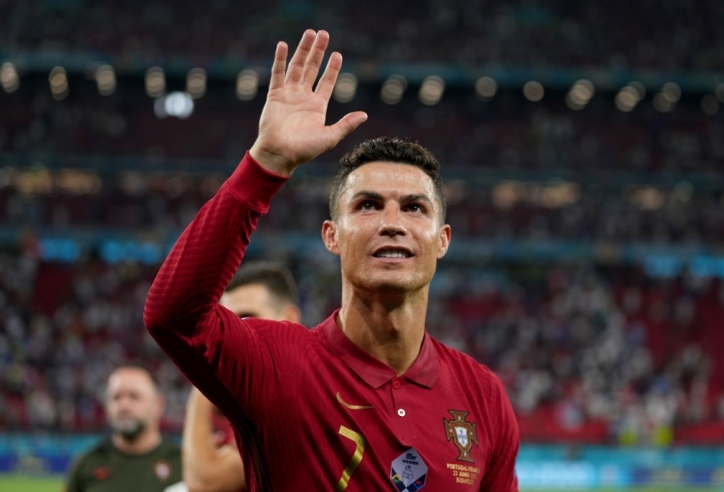 Ronaldo nhận giải thưởng cao quý tại Euro 2021