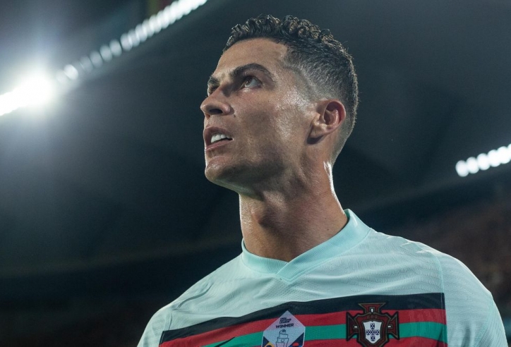 Chuyển nhượng bóng đá 25/7: Ấn định vụ Ronaldo, MU chính thức ký huyền thoại