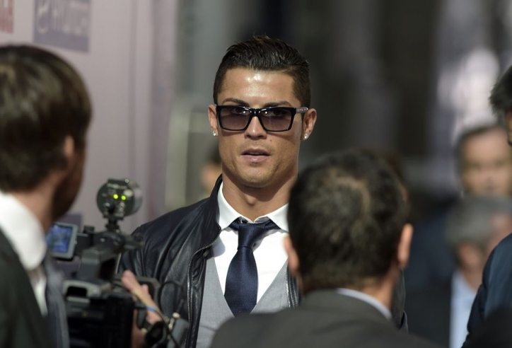 NÓNG: Xác định thời điểm Ronaldo đặt chân đến đội bóng mới?