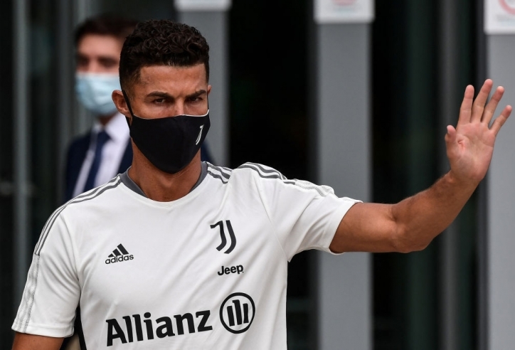 Rời thành Turin, Ronaldo ấn định thời điểm gia nhập ông lớn?
