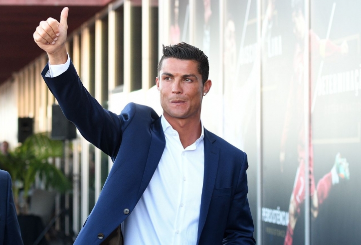 Ông lớn 'gây sốc', mở hội đón Ronaldo ngay ở phiên chợ hè 2021?