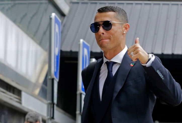 Chuyển nhượng tối 18/8: Thương vụ Ronaldo đến Ngoại hạng Anh ngã ngũ